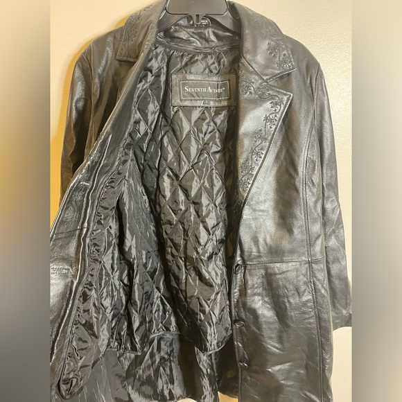 Seventh Avenue 100% Leather Floral Detail Collared Belted Trench Coat L - Picture 3 of 5